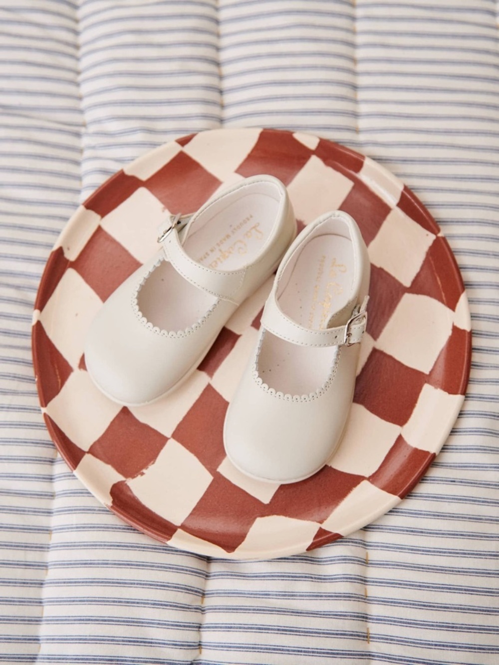 La Coqueta Ivory Nappa Leather Toddler Mary Jane Shoes Size 25 (9 US) - Picture 6 of 17